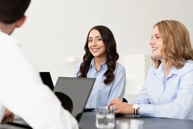 Consultation with the Farbentour team