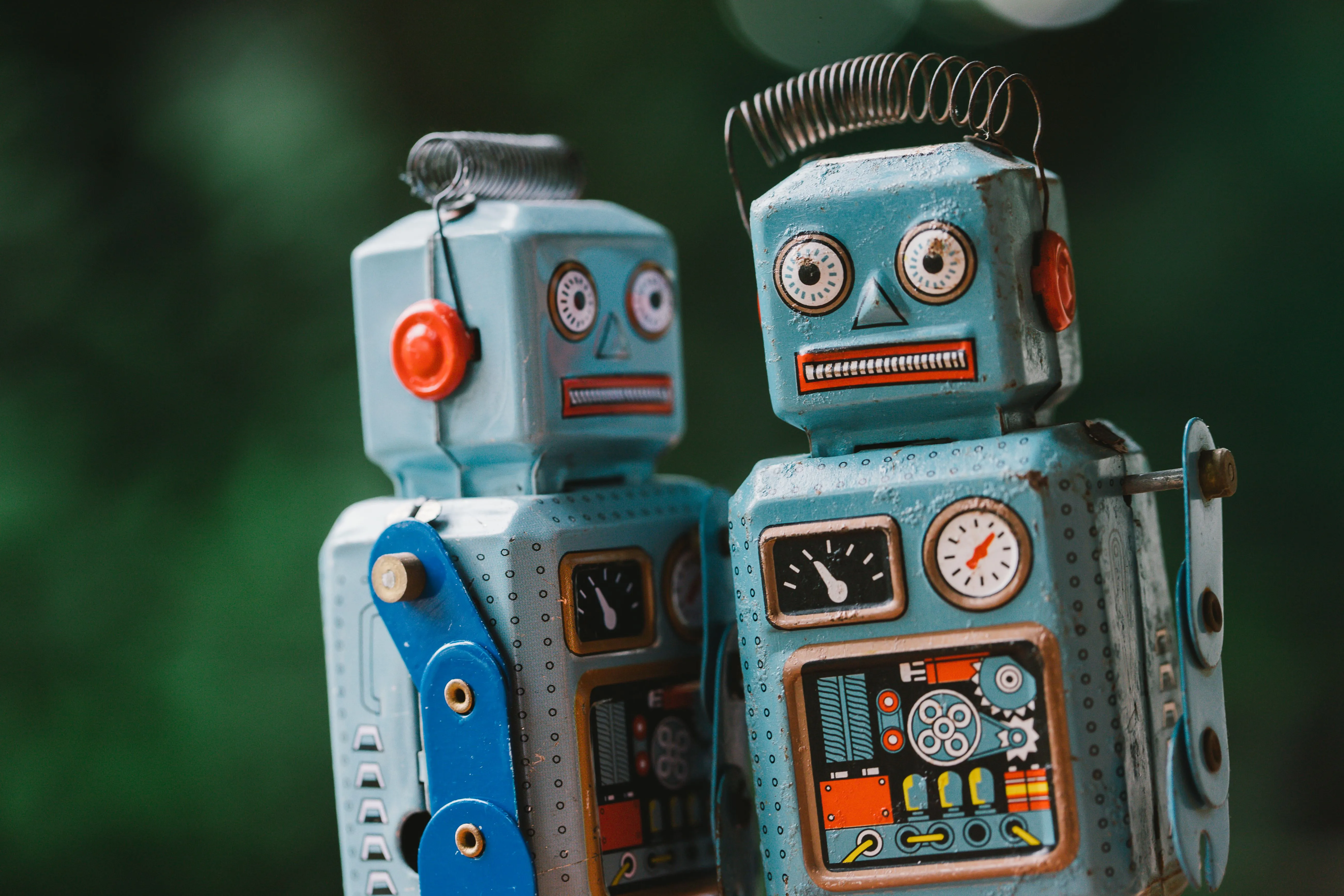 Vintage-Roboter als Sinnbild für KI-Suchmaschinen